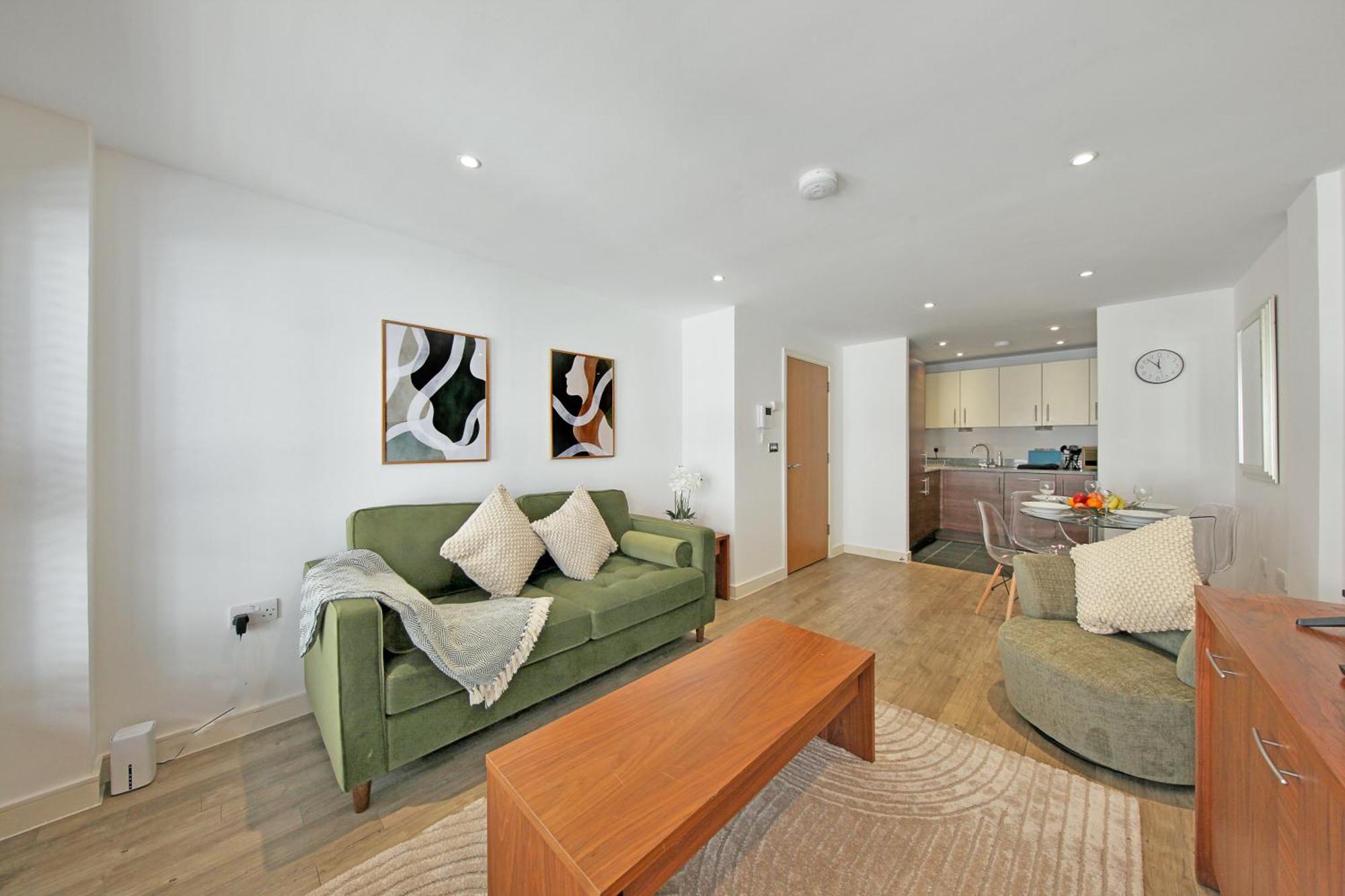 2 Bed Executive Apartment Next To Liverpool Street Free Wifi By City Stay Aparts ロンドン エクステリア 写真