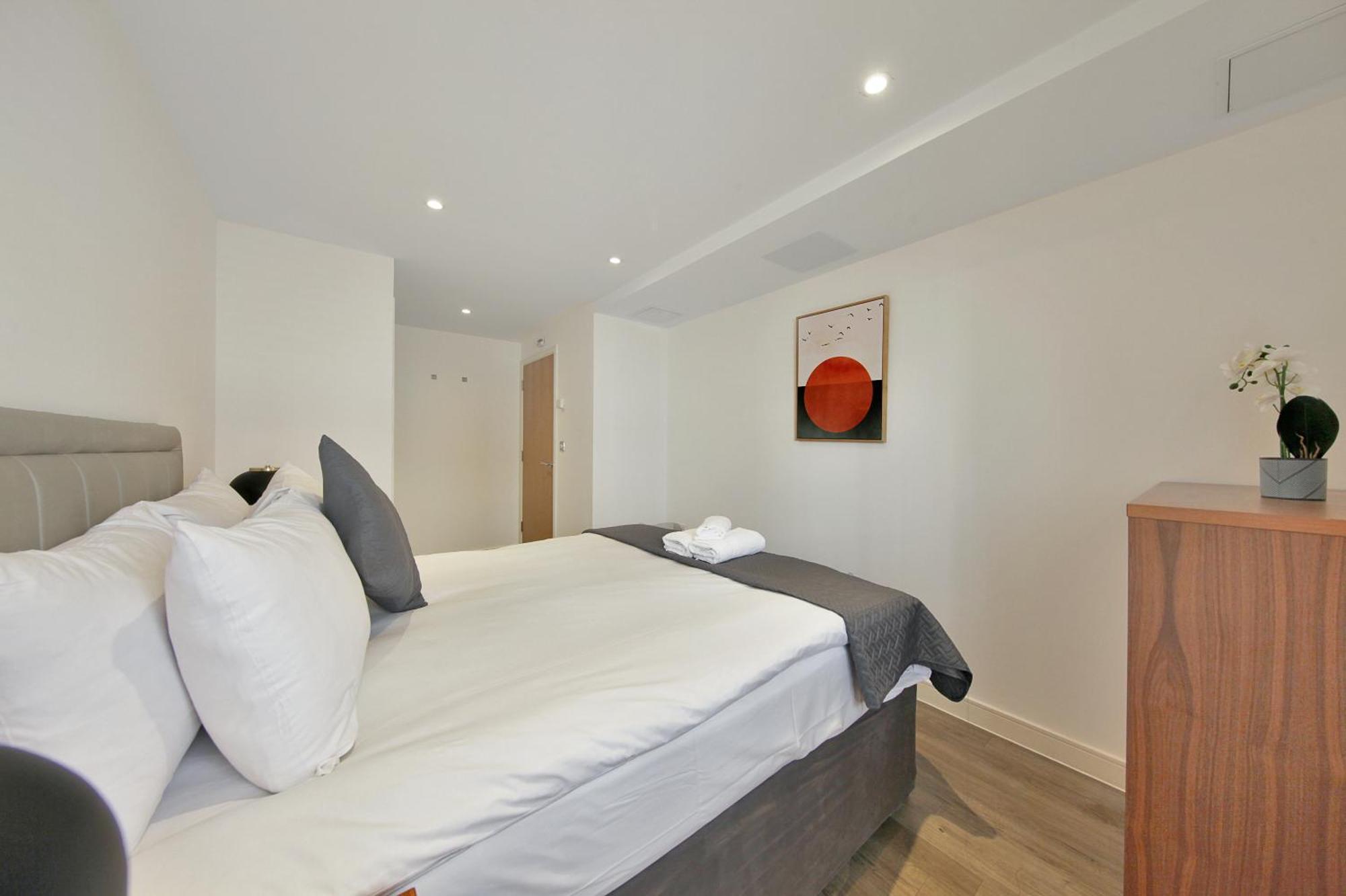 2 Bed Executive Apartment Next To Liverpool Street Free Wifi By City Stay Aparts ロンドン エクステリア 写真