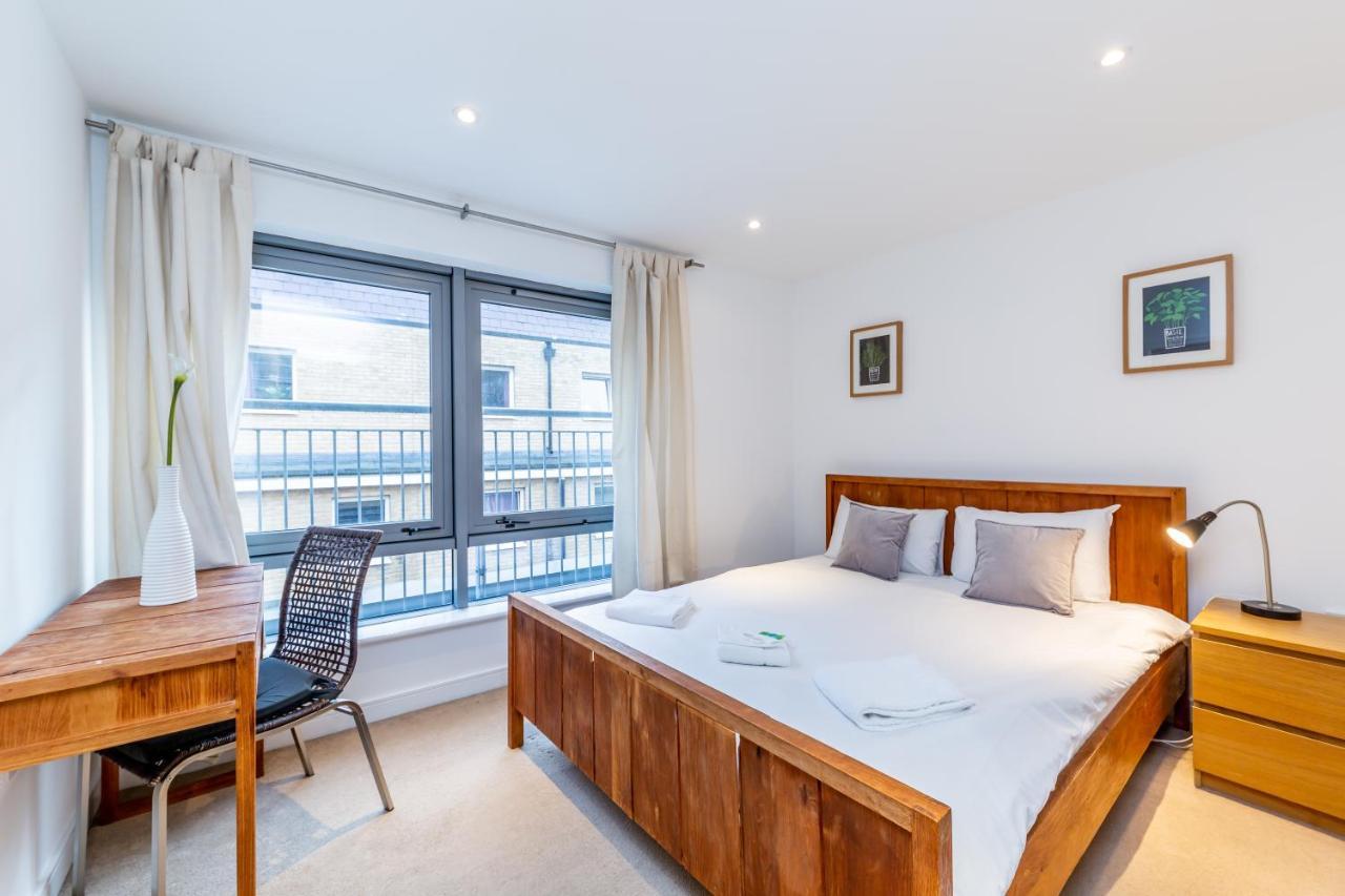 2 Bed Executive Apartment Next To Liverpool Street Free Wifi By City Stay Aparts ロンドン エクステリア 写真