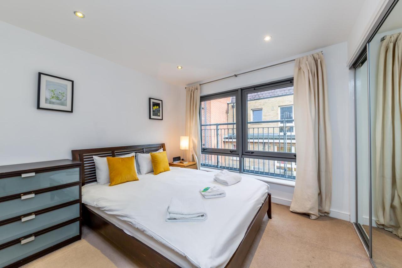 2 Bed Executive Apartment Next To Liverpool Street Free Wifi By City Stay Aparts ロンドン エクステリア 写真