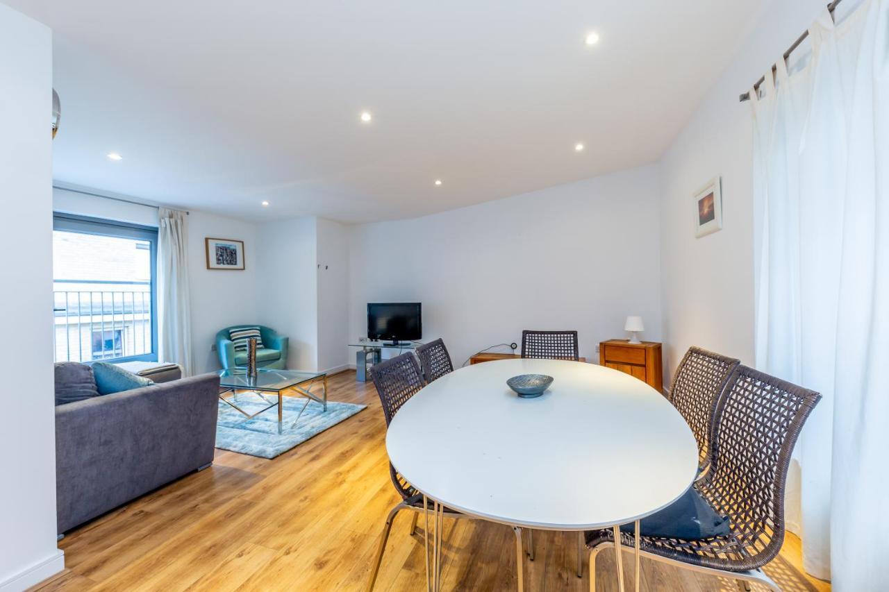 2 Bed Executive Apartment Next To Liverpool Street Free Wifi By City Stay Aparts ロンドン エクステリア 写真